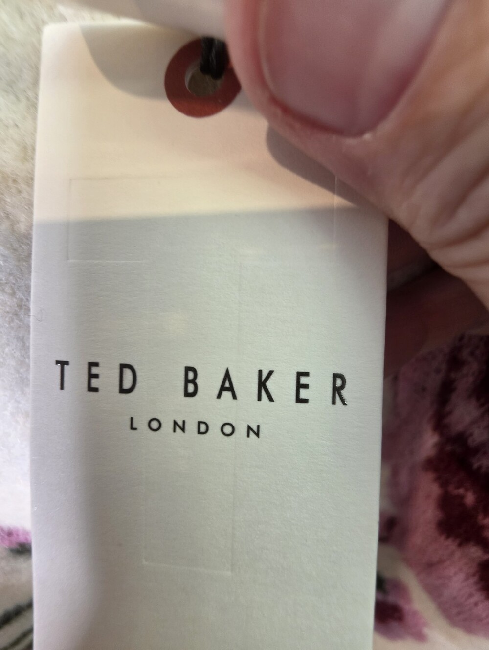 Ted Baker London Floral Fuzzy Knit Sweater XL Cream Pink NWT $175 MSRP - Picture 6 of 7